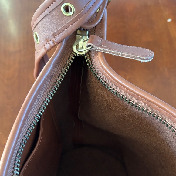 Coach Vintage Tan Leather Duffle Sac Bucket Bag - Picture 9 of 16